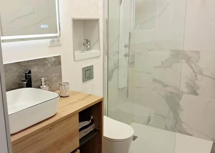 Maison Neuve Proche Centre Ville, 24h Moto, Gp, 24h Voiture, Classic, 24h Camion Villa *